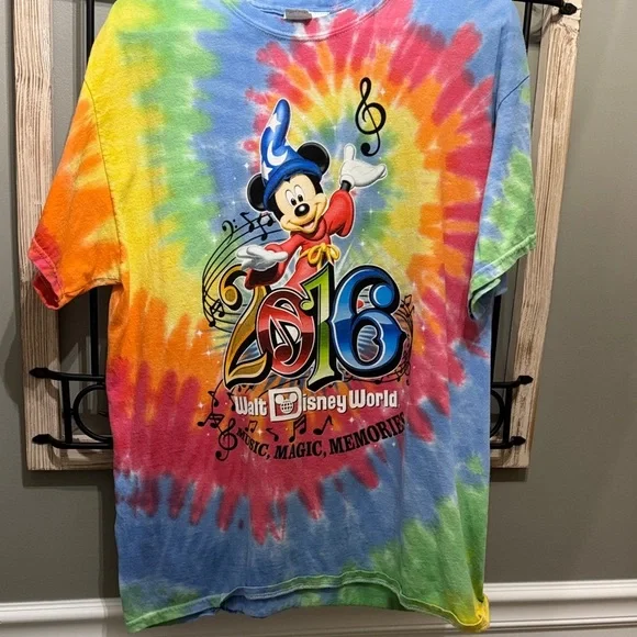 Disney Tie-Dye Mickey Mouse Shirt 2026 Disney Parks authentic original size L - Picture 3 of 5